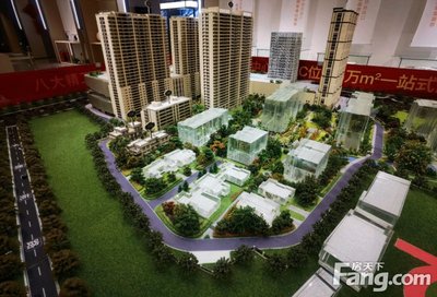 金鷹世界怎么樣?看現(xiàn)場置業(yè)顧問發(fā)布了2條項(xiàng)目新消息!